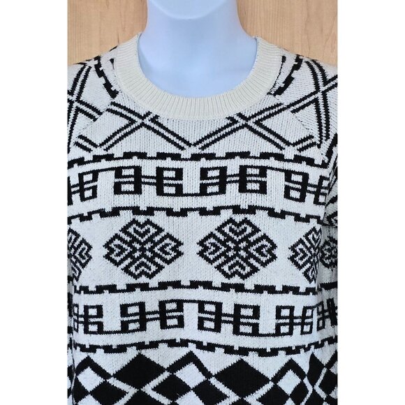 Lane Bryant 14/16 Black & White Geometric Pattern Sweater geometric cottagecore - Picture 2 of 8
